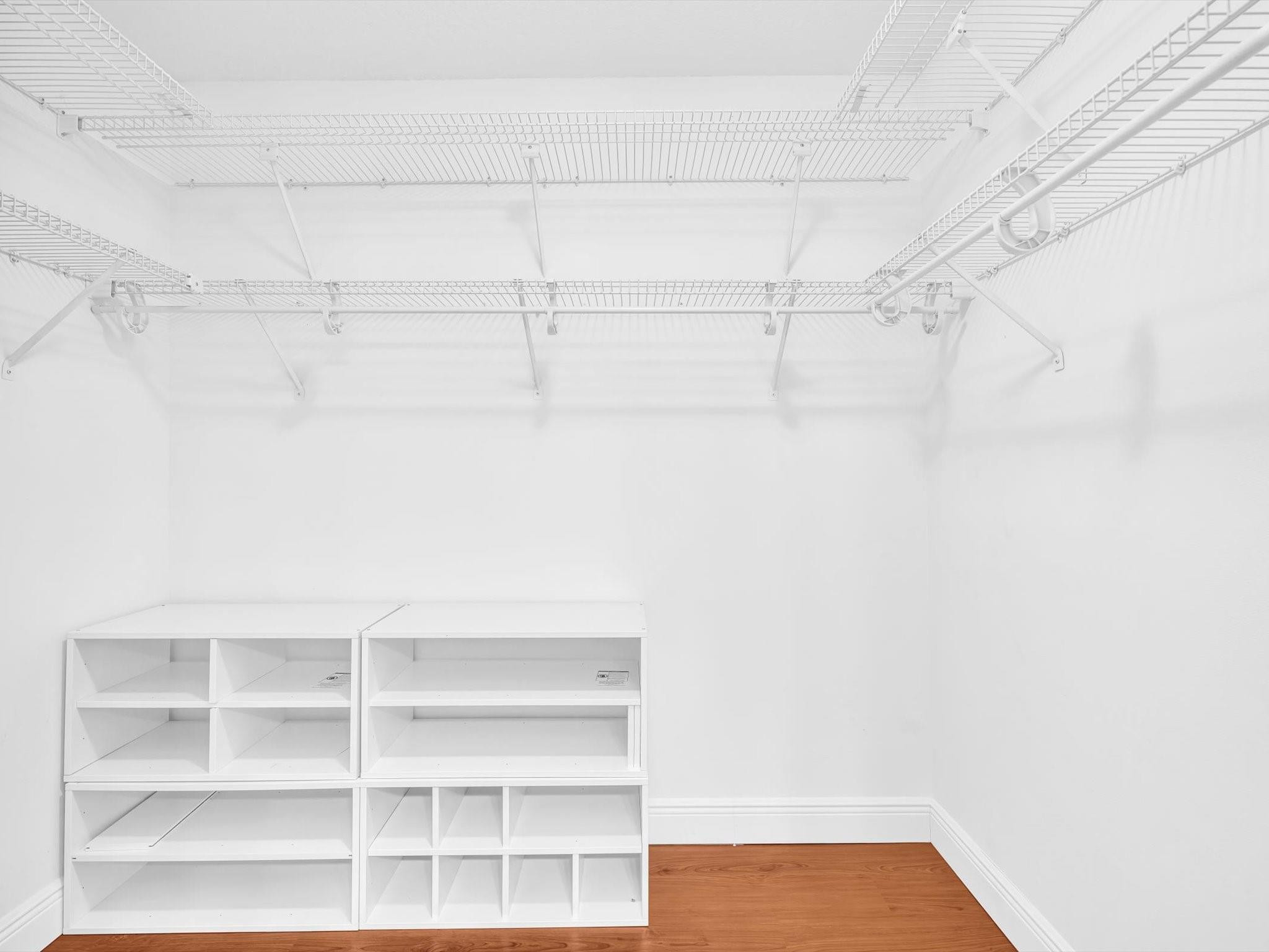 Diplomat Square - Residential