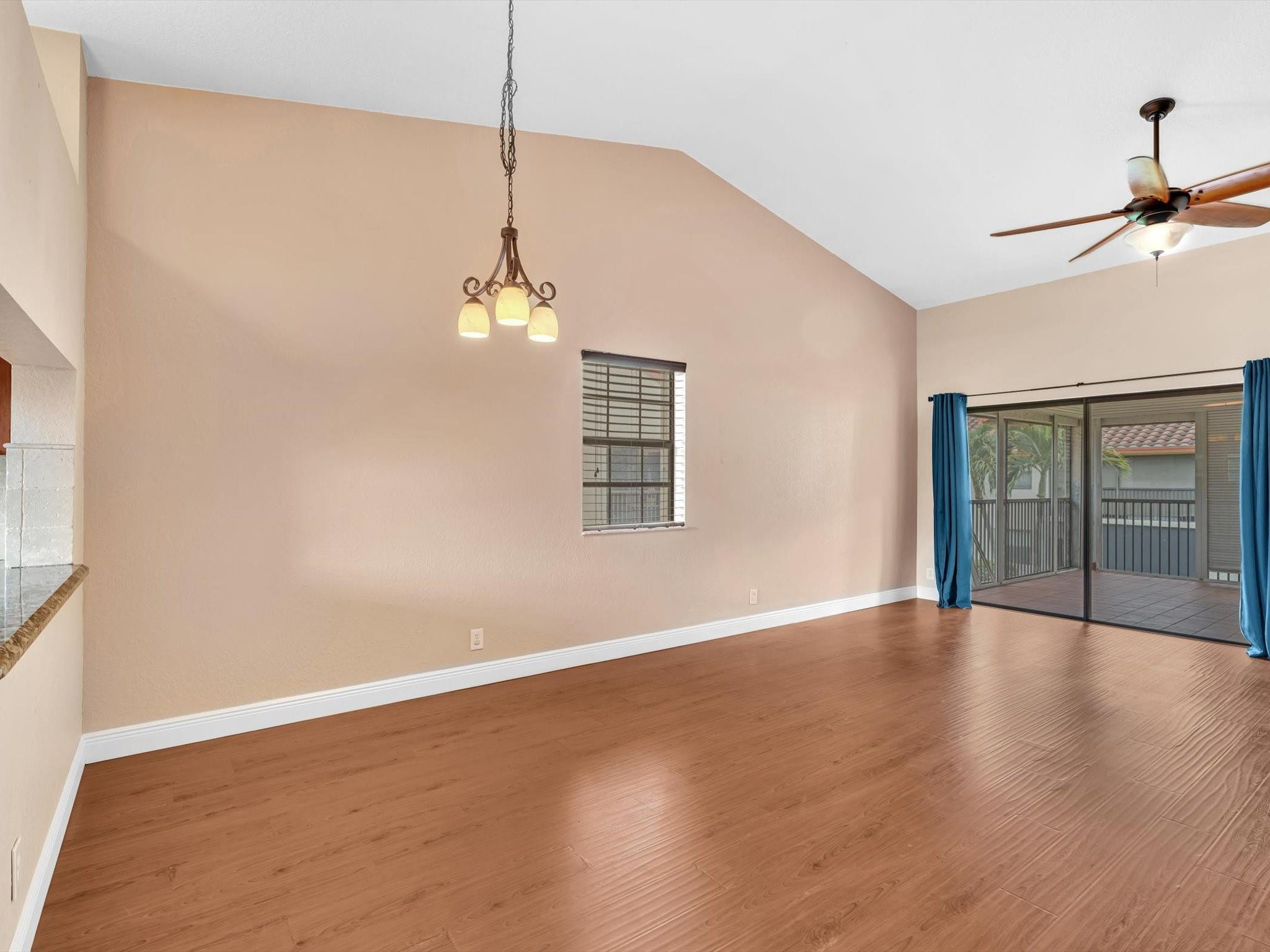 Diplomat Square - Residential