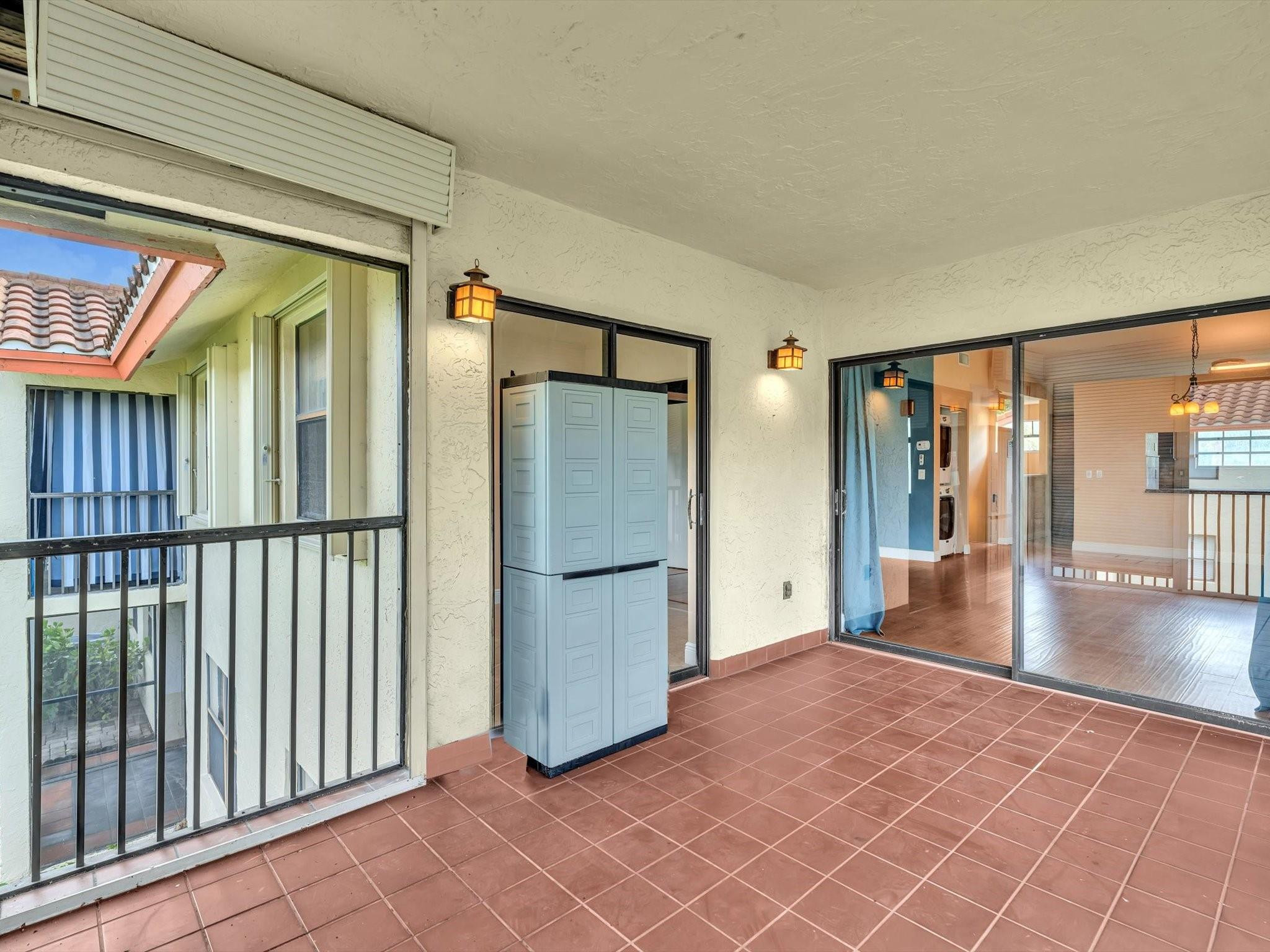 Diplomat Square - Residential