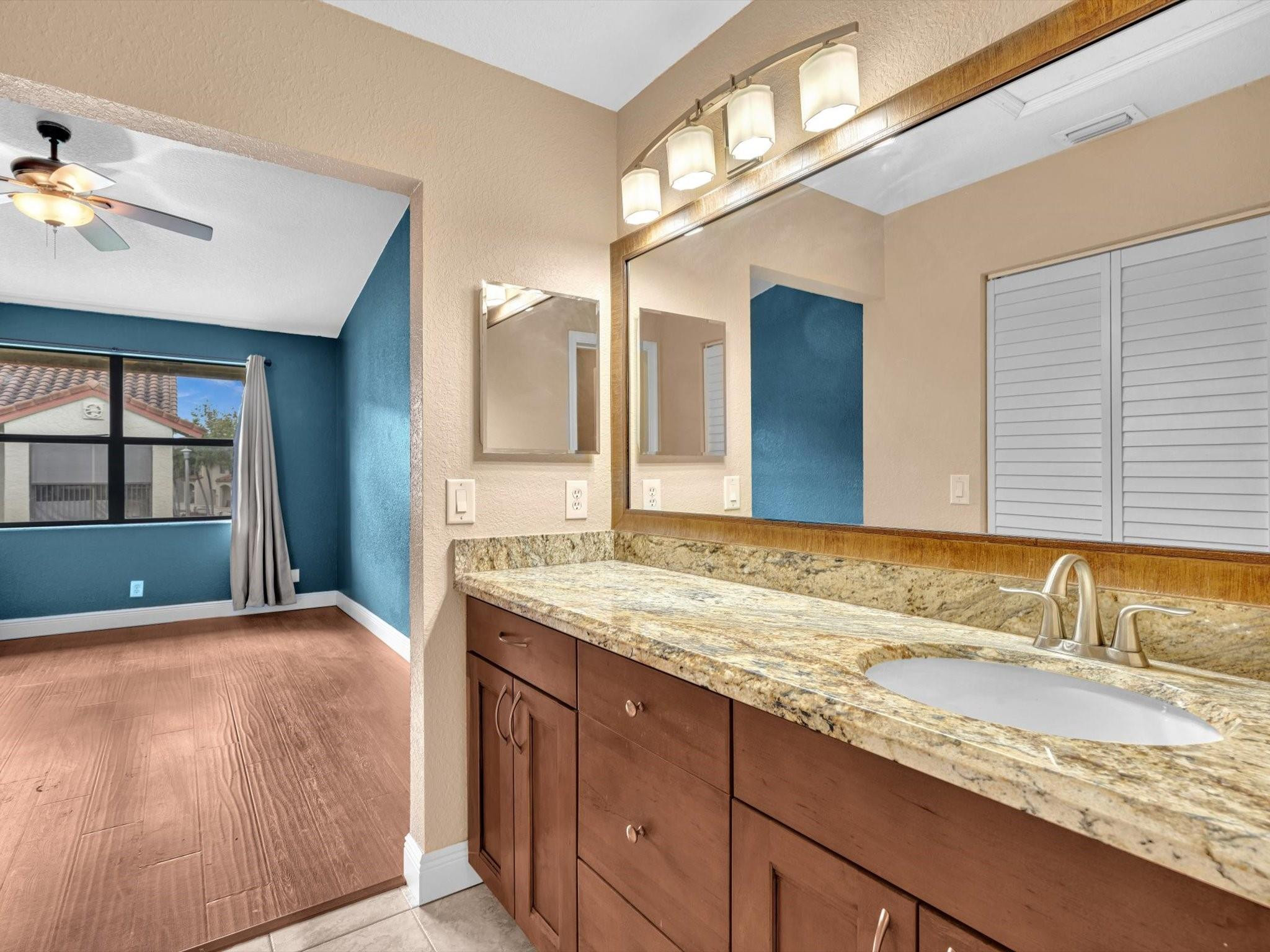 Diplomat Square - Residential