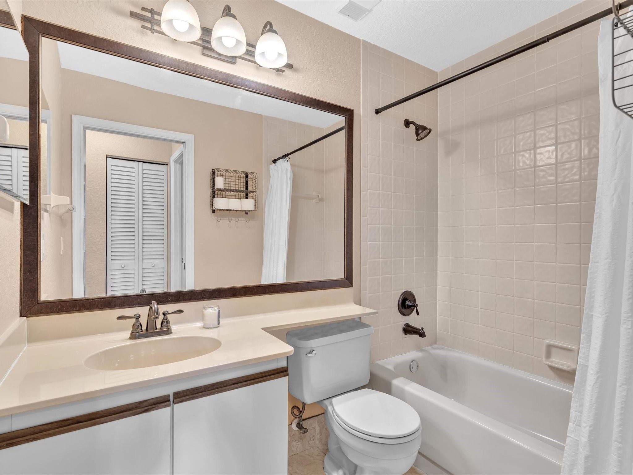 Diplomat Square - Residential