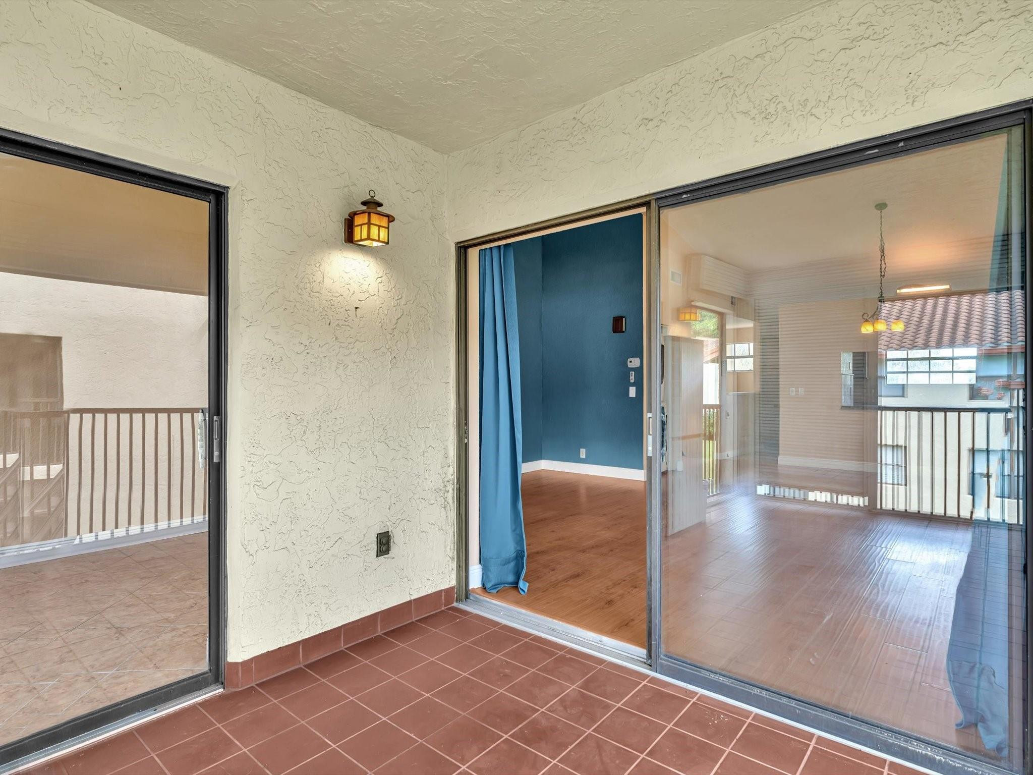 Diplomat Square - Residential