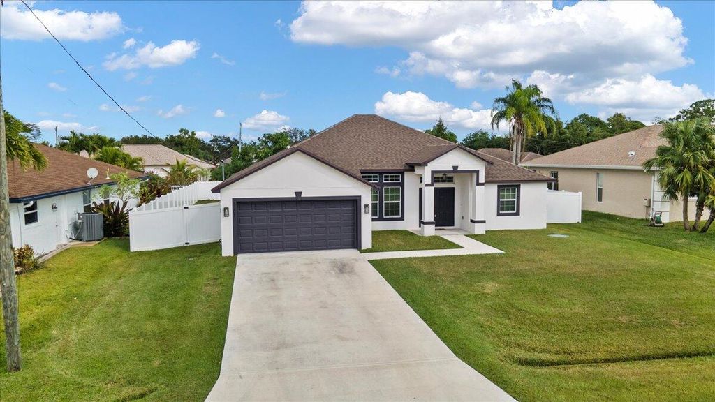 Photo of 5207 NW South Lovoy Circle, Port Saint Lucie, FL 34986 (MLS # R11146540)