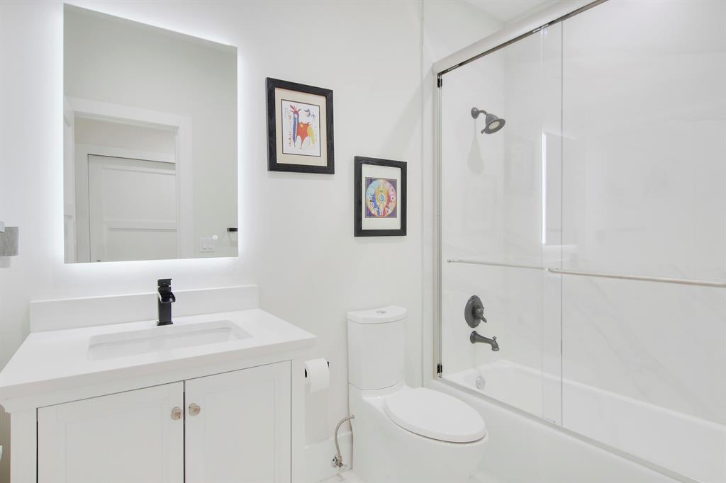 ADMIRALS COVE PAR B REPL - Residential