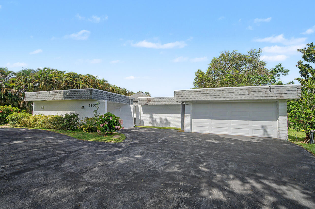 5707 White Hickory Circle, Tamarac FL 33319