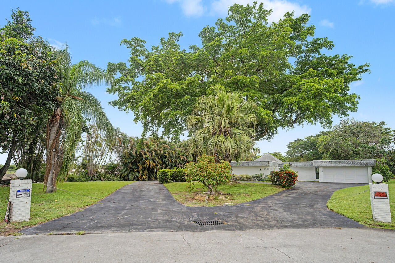 5707 White Hickory Circle