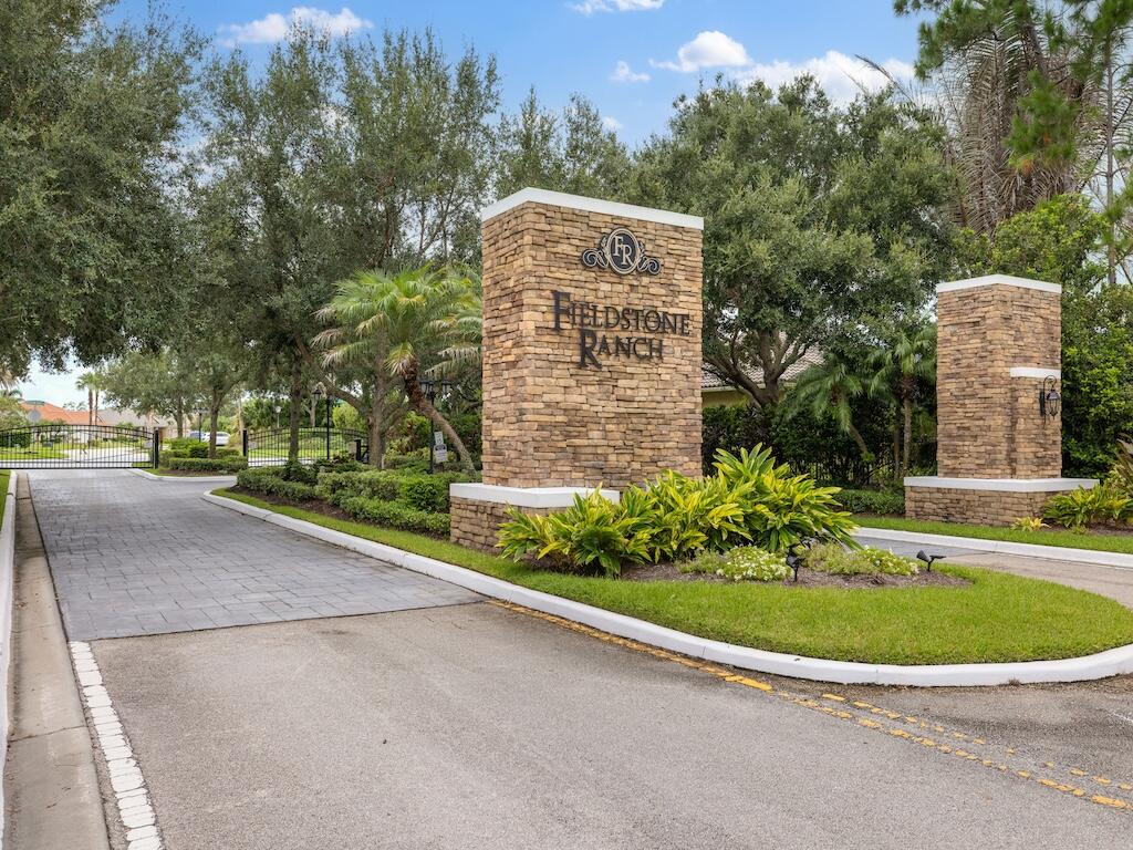 6000 Venetto Way