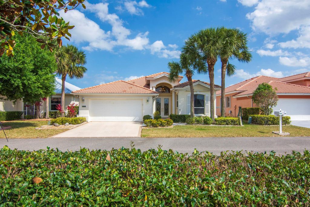 Photo of 572 NW Lambrusco Drive, Port Saint Lucie, FL 34986 (MLS # R10977416)