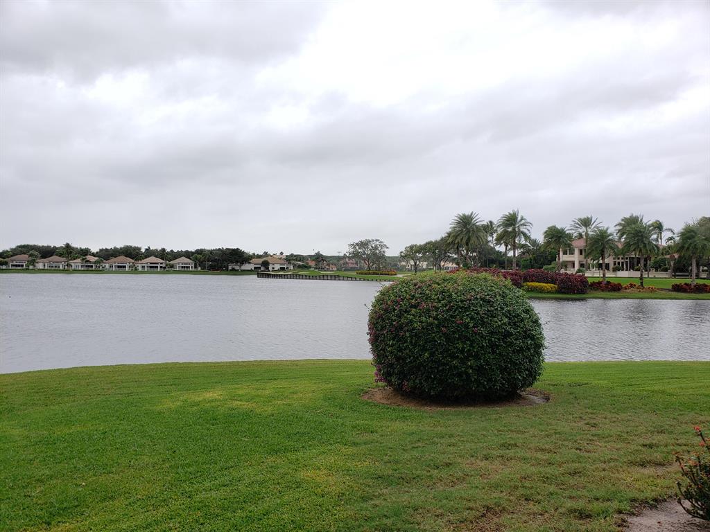 Clubside Pointe at Broken Sound - Residential