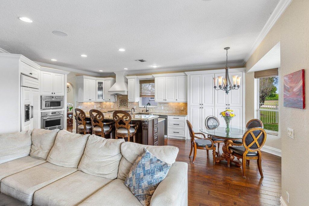 Photo of 21281 Waycross Drive, Boca Raton, FL 33428 (MLS # R11078602)
