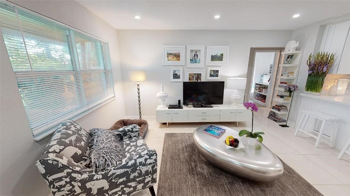 North Andrews Gardens 30- - Residential
