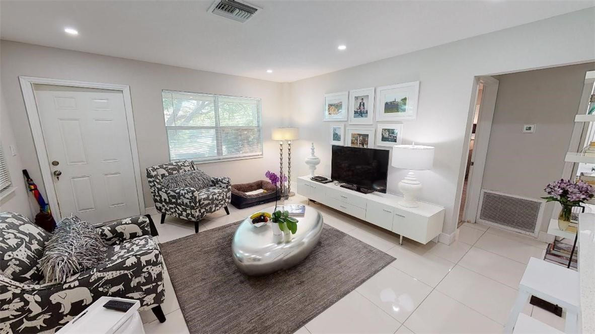 North Andrews Gardens 30- - Residential