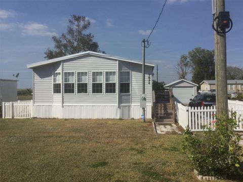 A home in Moore Haven