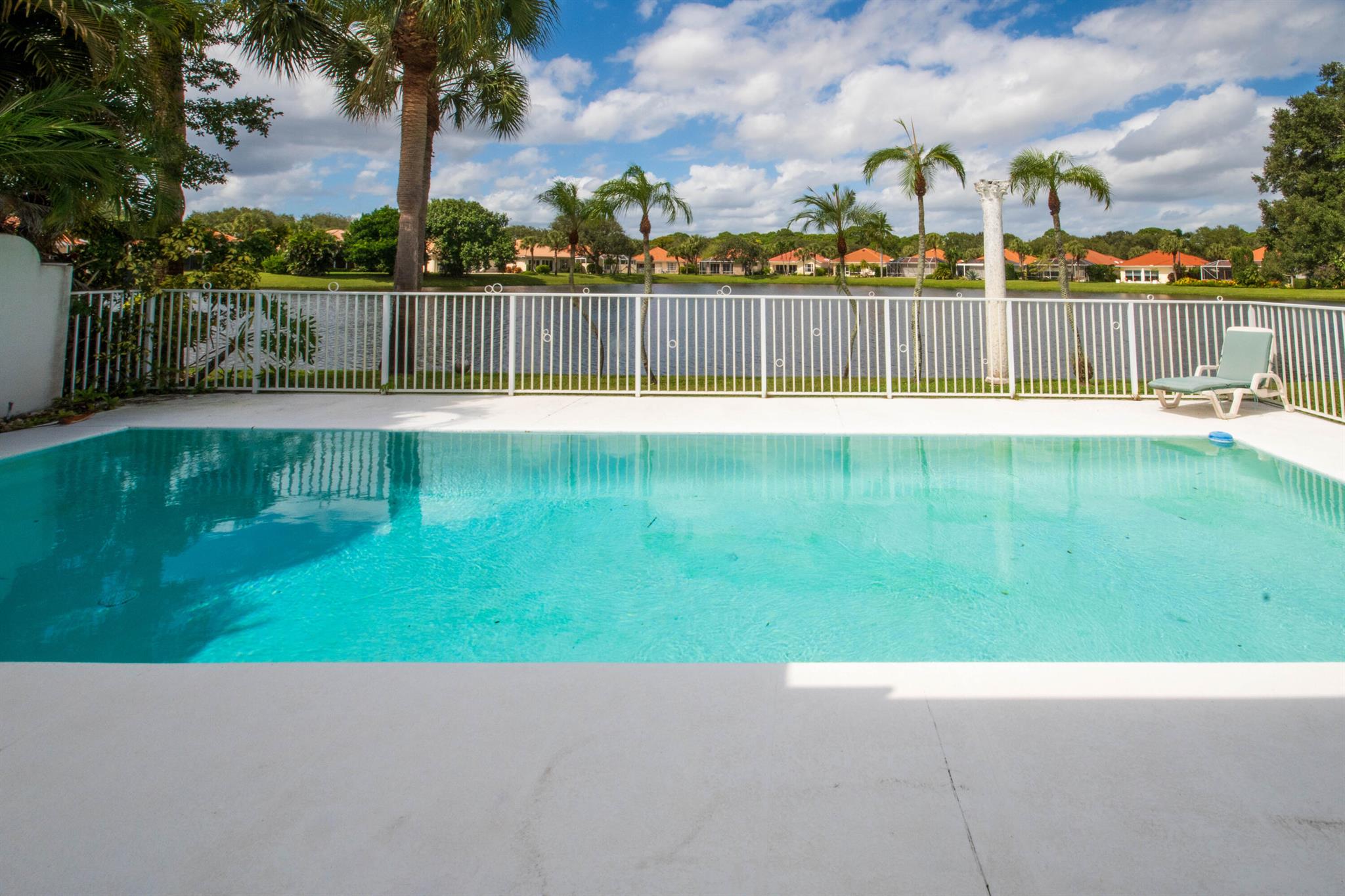 OAKS EAST - Residential