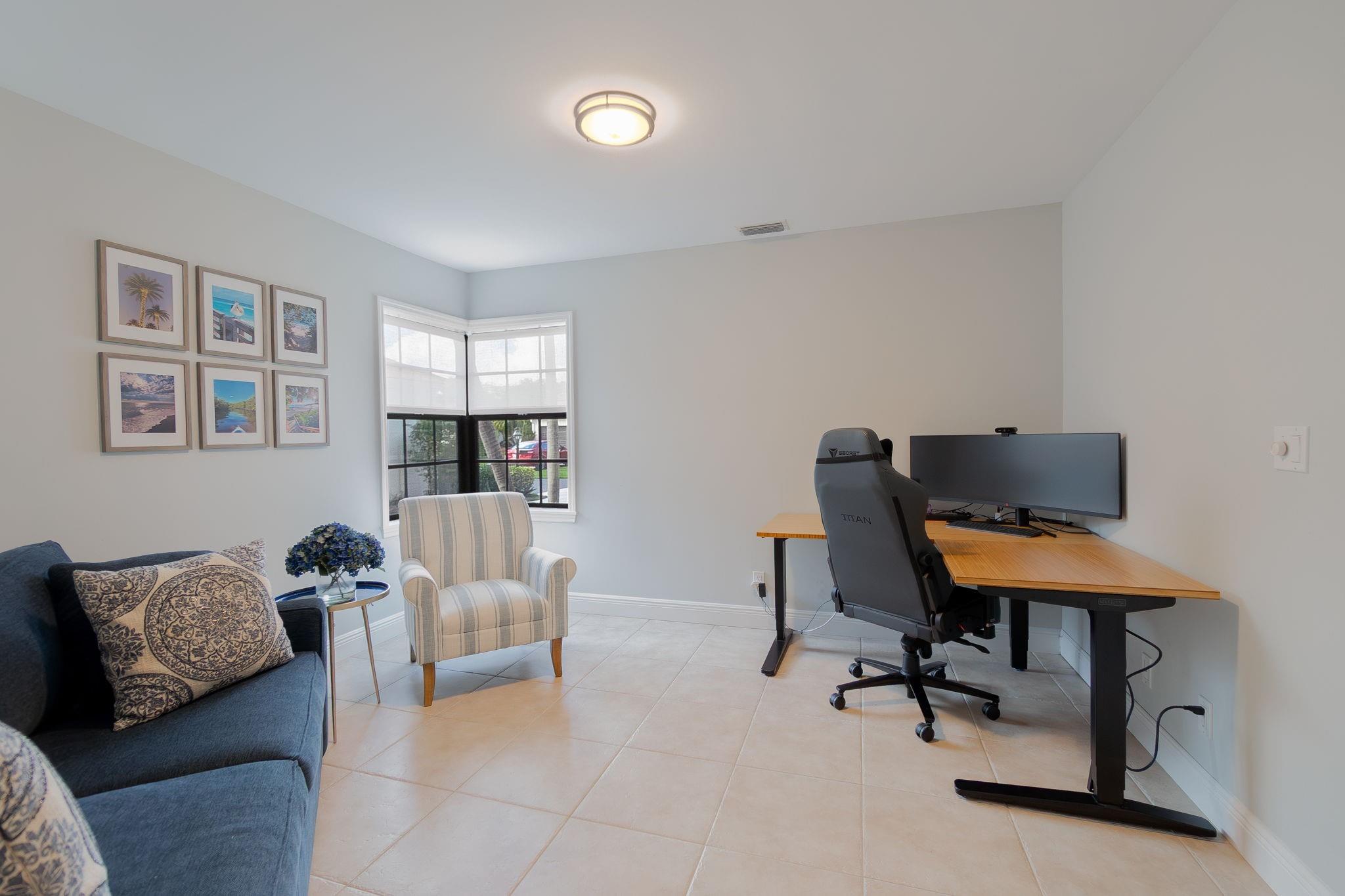 CRYSTAL POINTE - Residential