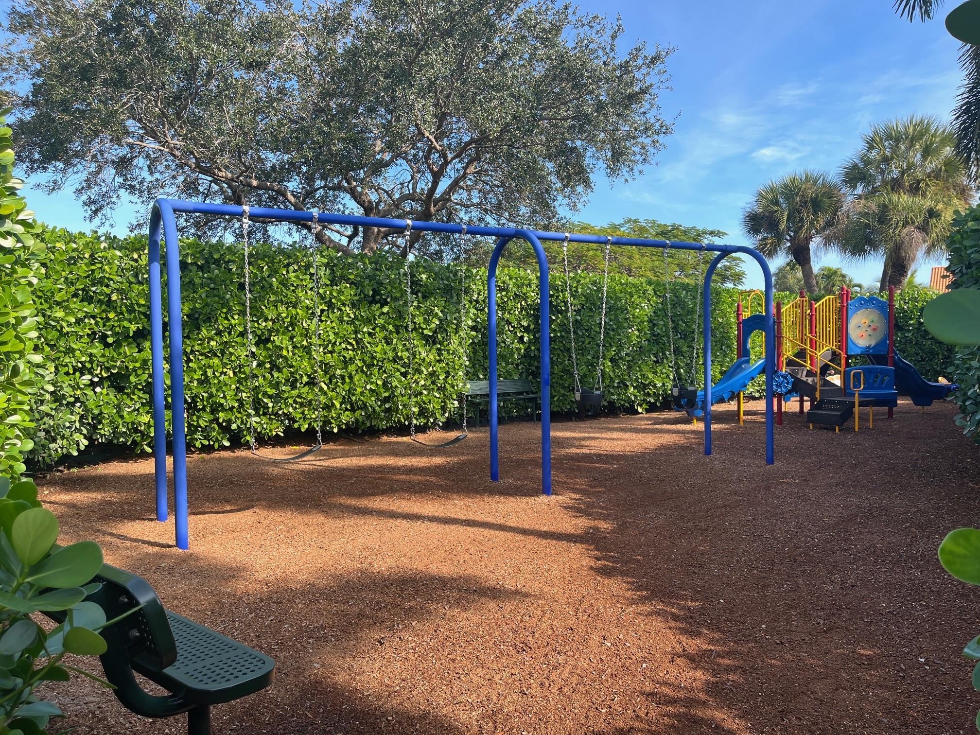 CRYSTAL POINTE - Residential