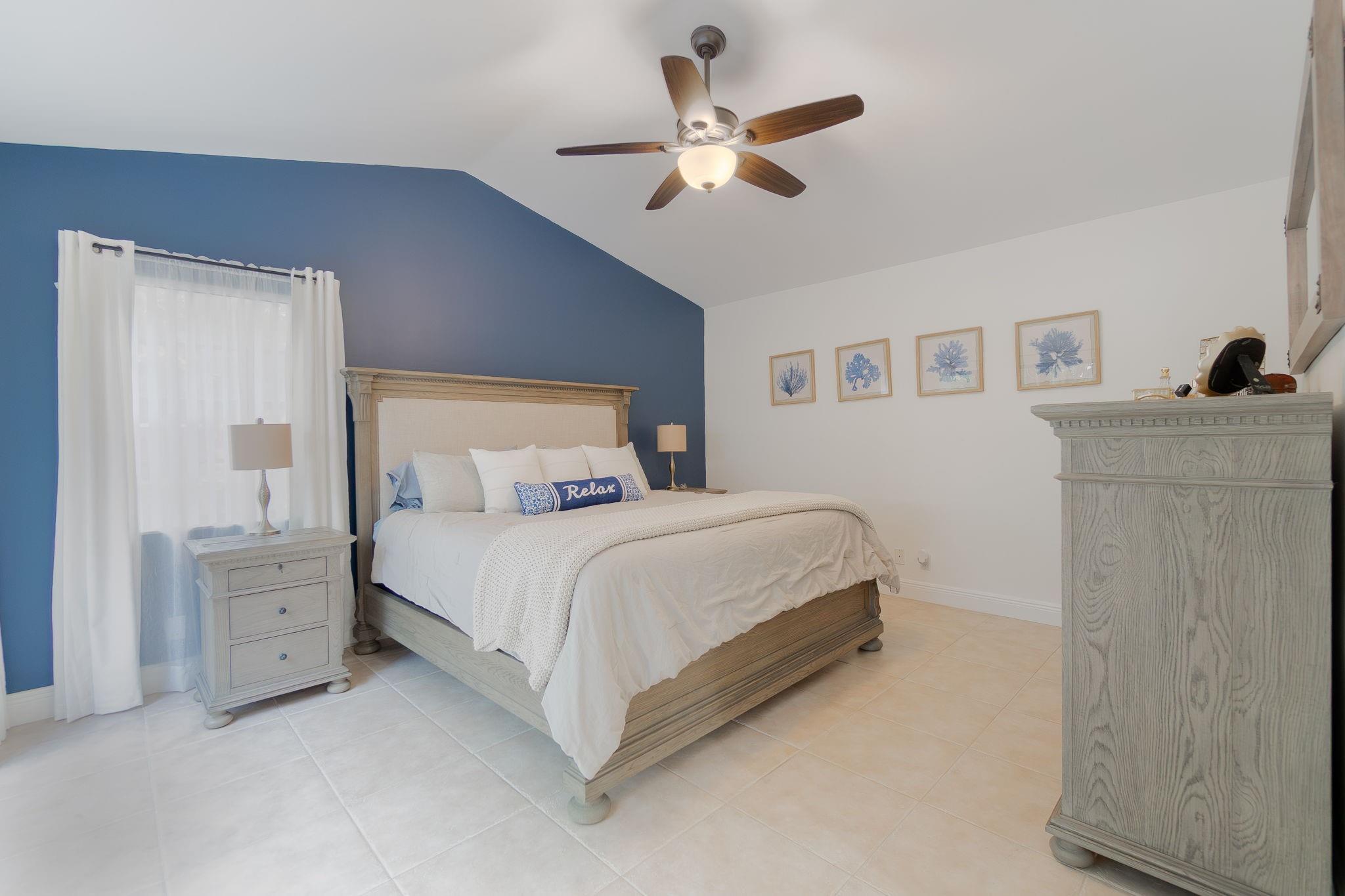 CRYSTAL POINTE - Residential