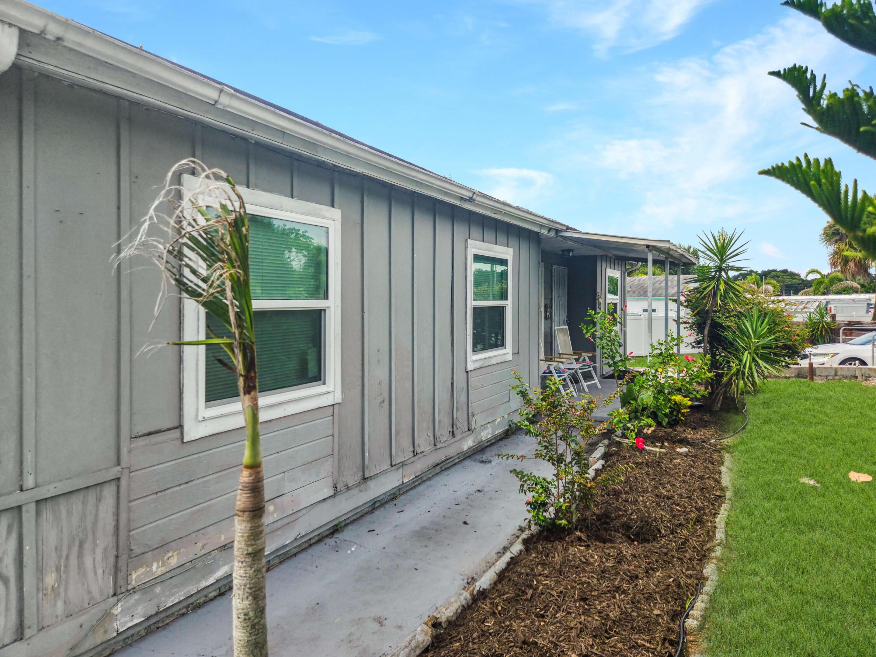 2013 SAINT LUCIE Boulevard