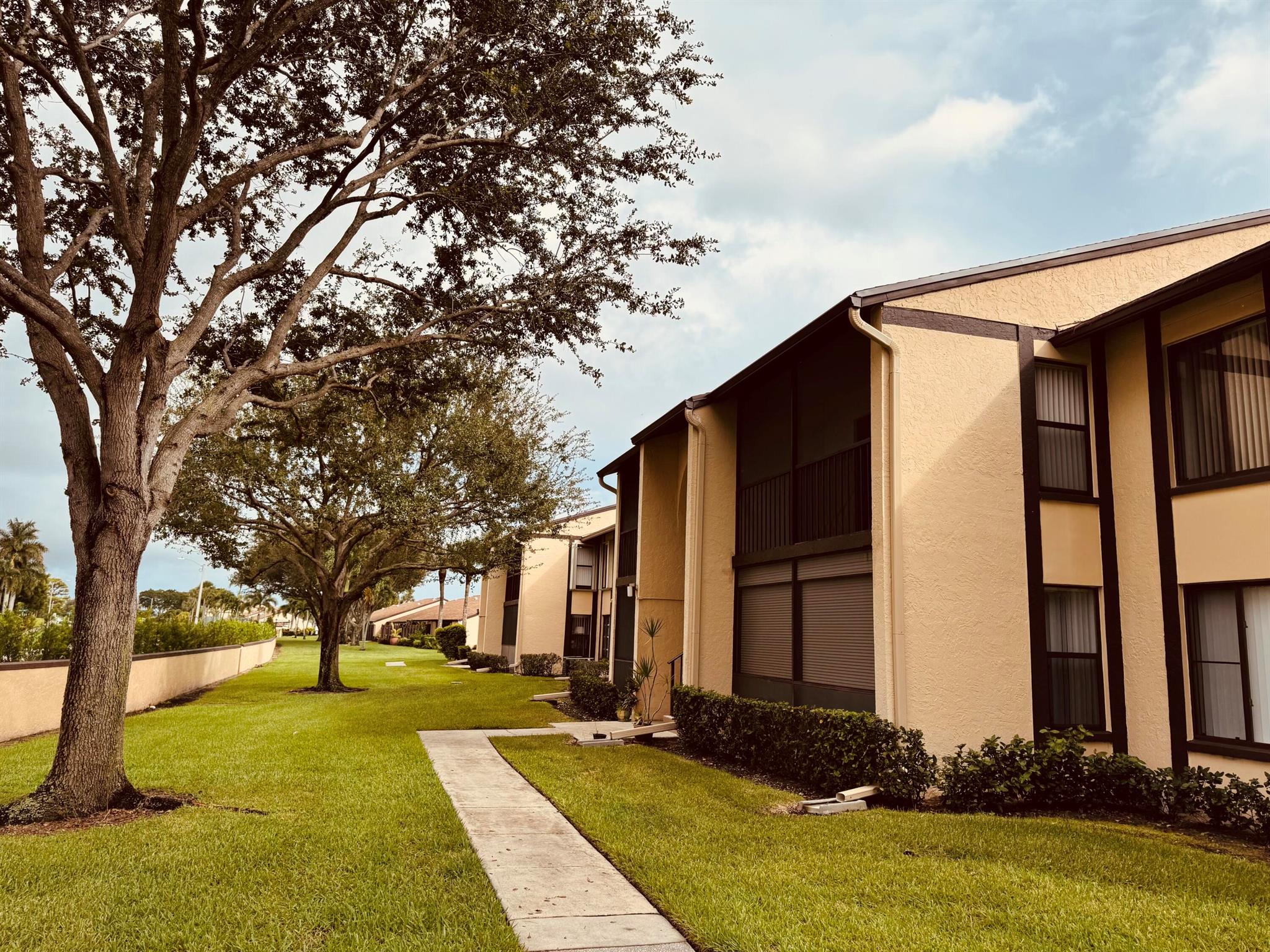 PINE RIDGE NORTH VILLAGE - Residential