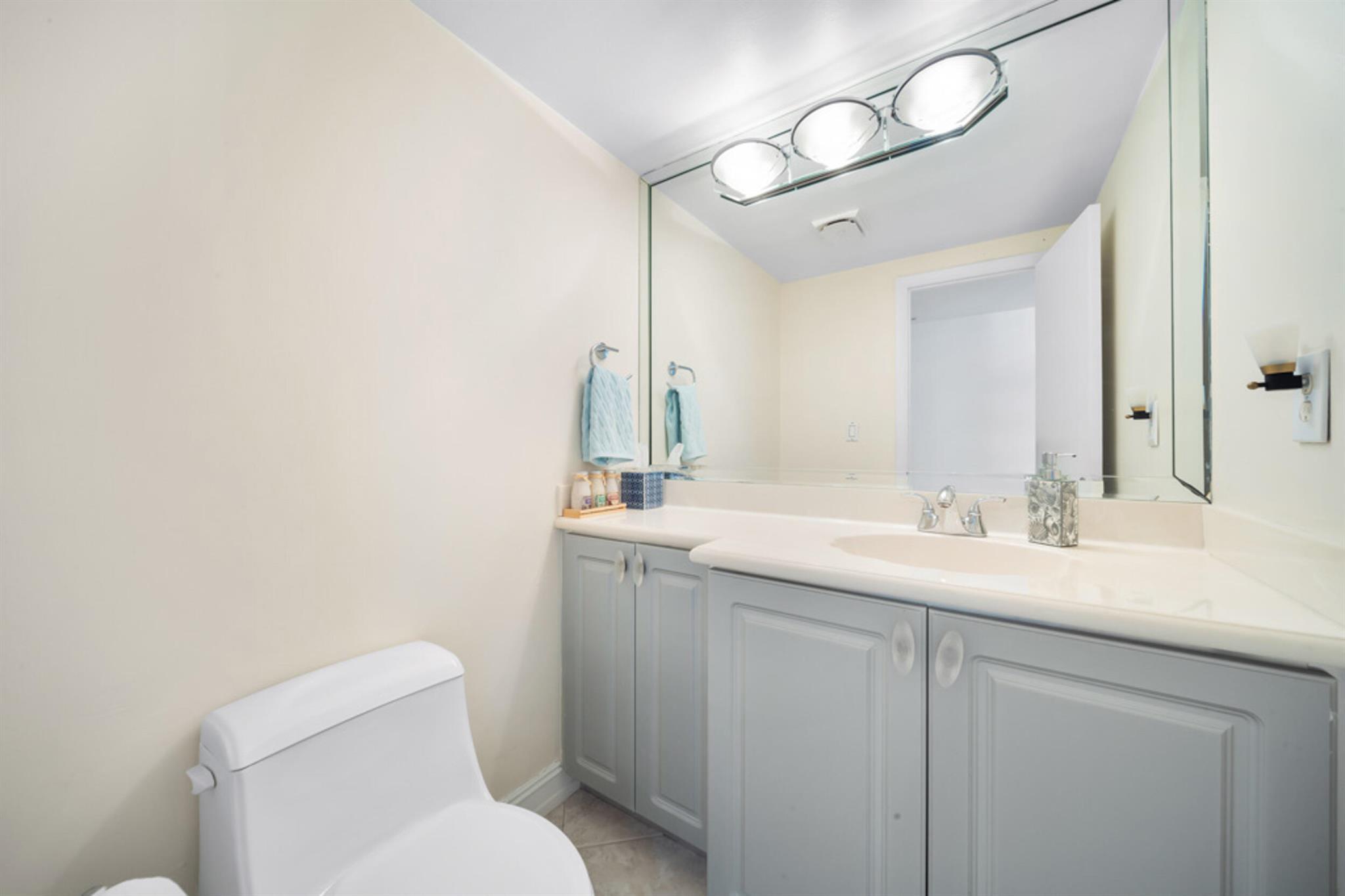 HEMISPHERES CONDO - Residential