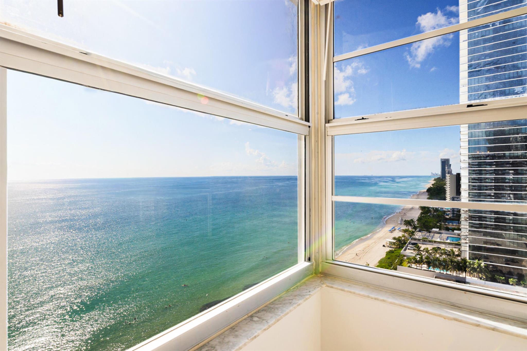 HEMISPHERES CONDO - Residential