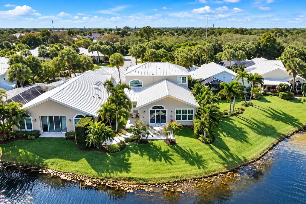 Photo of 17080 Crossgate Drive, Jupiter, FL 33477 (MLS # B26082576)