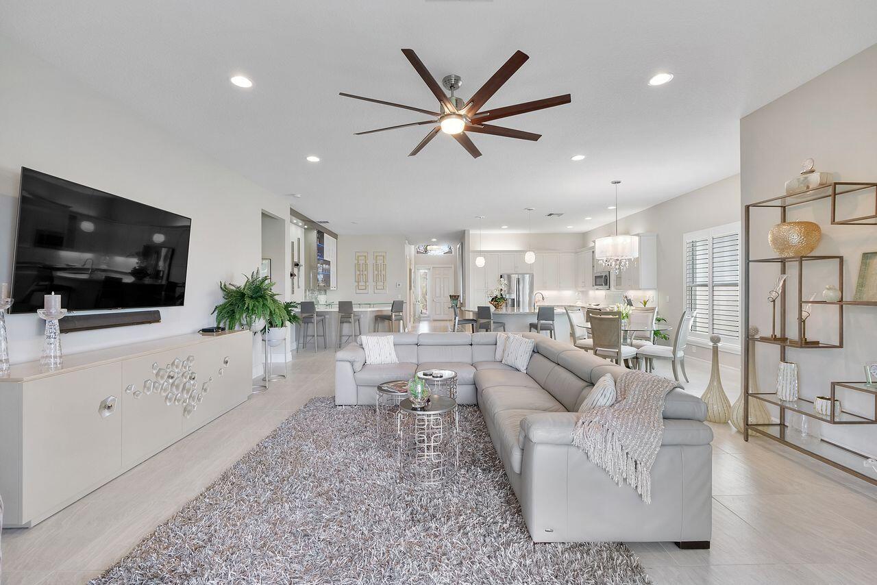 VALENCIA COVE AGR PUD SOUTH PL - Residential