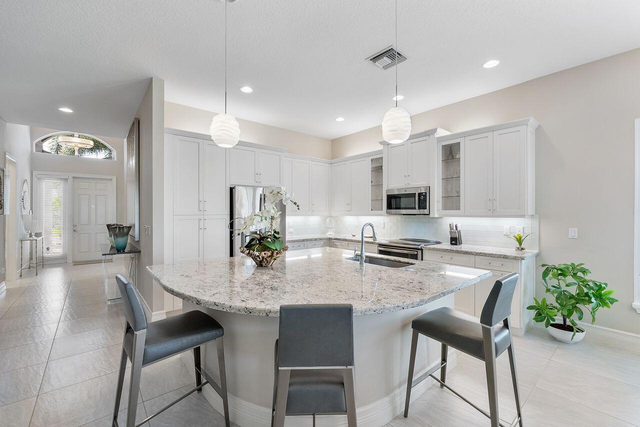 VALENCIA COVE AGR PUD SOUTH PL - Residential