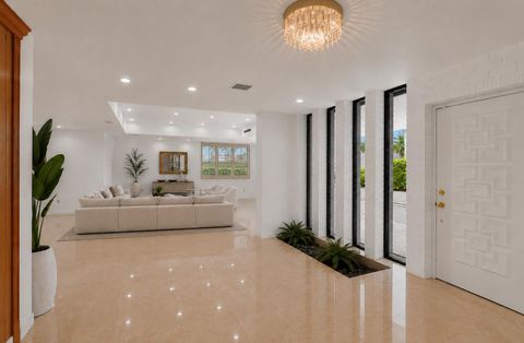 Tiny photo for 3500 N 45th Avenue, Hollywood, FL 33021 (MLS # B26052024)
