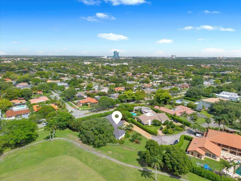 Tiny photo for 3500 N 45th Avenue, Hollywood, FL 33021 (MLS # B26052024)