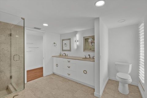 Tiny photo for 3500 N 45th Avenue, Hollywood, FL 33021 (MLS # B26052024)