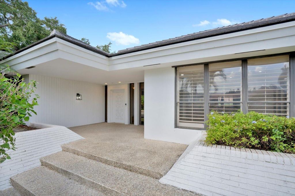 Photo of 3500 N 45th Avenue, Hollywood, FL 33021 (MLS # B26052024)
