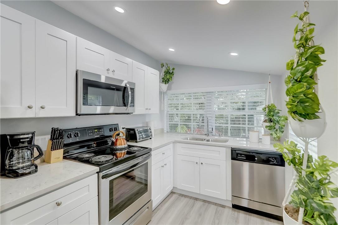 Hibiscus Park 23-29 B - Residential