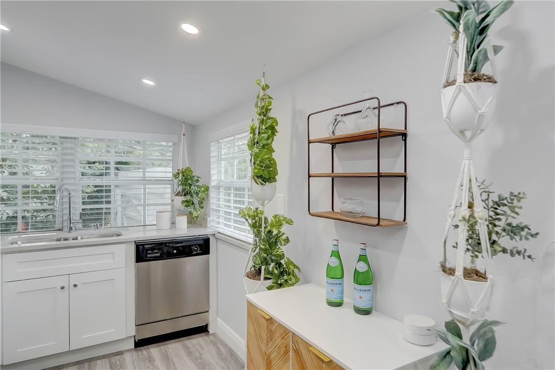 Hibiscus Park 23-29 B - Residential