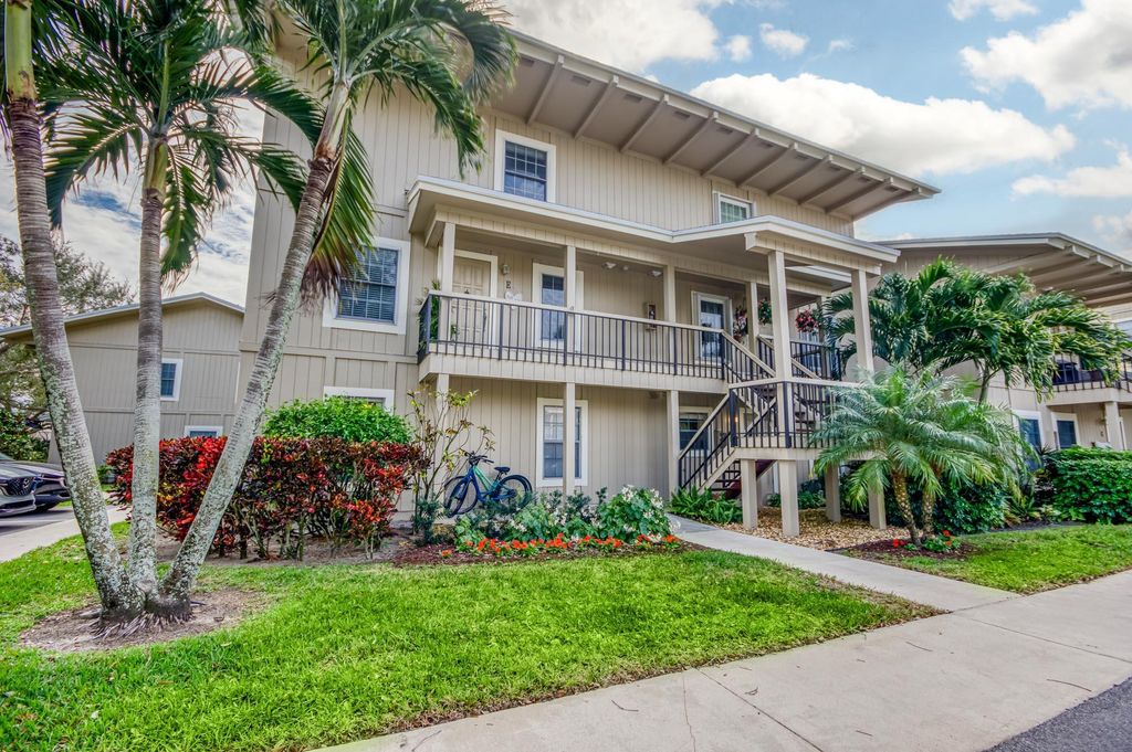 Photo of 18460 SE Wood Haven Lane #D, Jupiter, FL 33469 (MLS # R11131679)