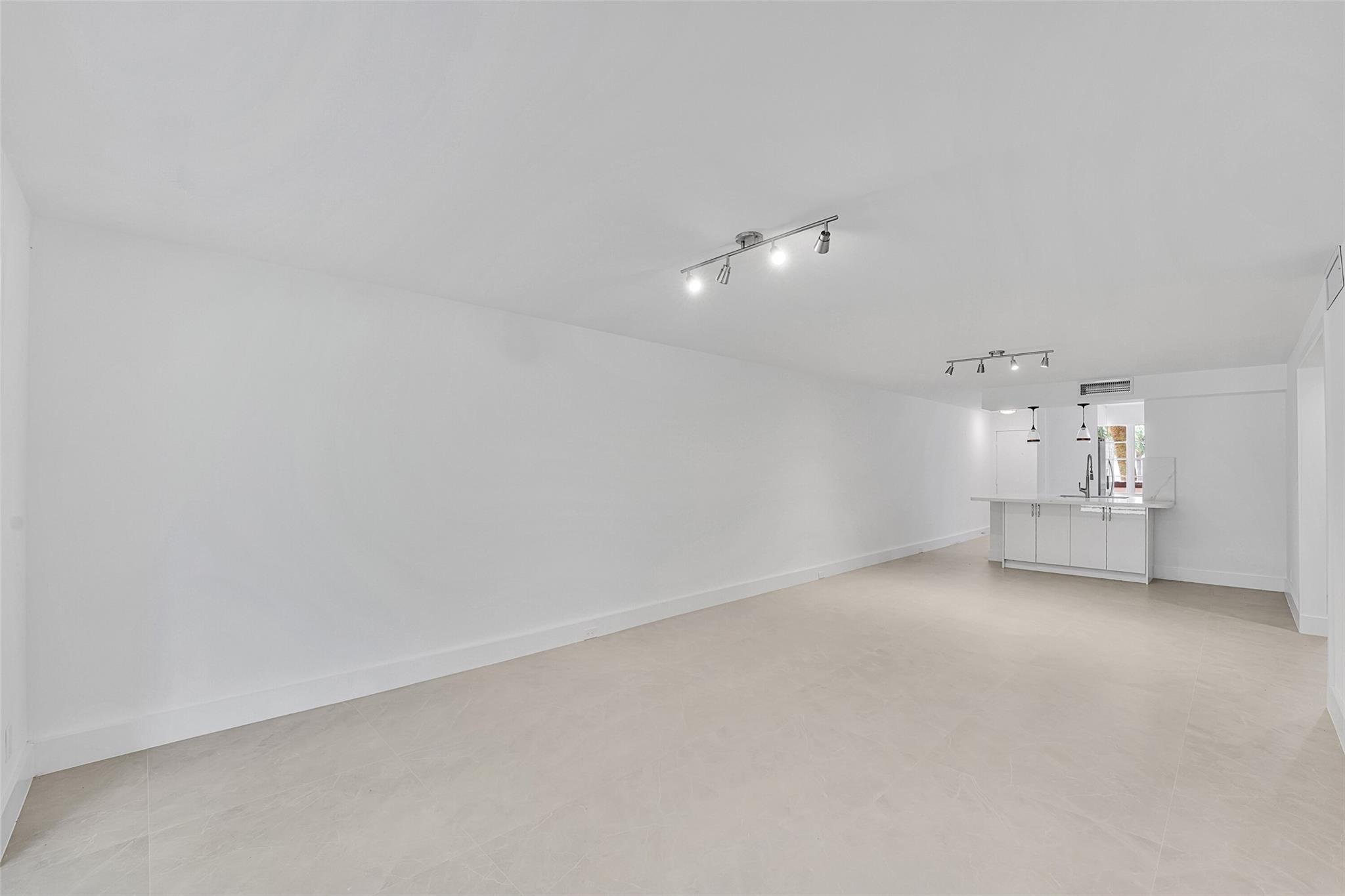 Wynmoor Villag - Residential