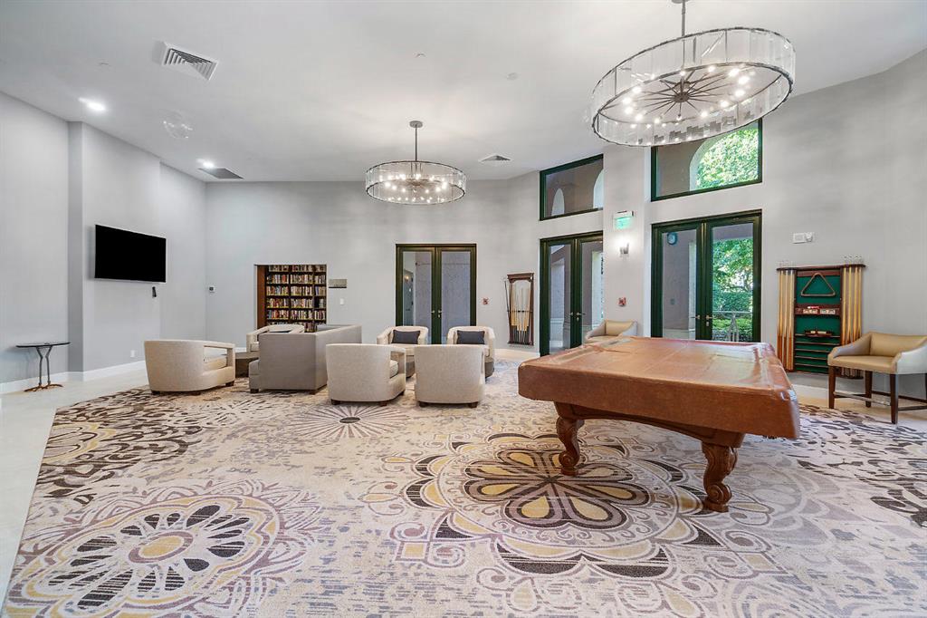 MIZNER COURT - Residential