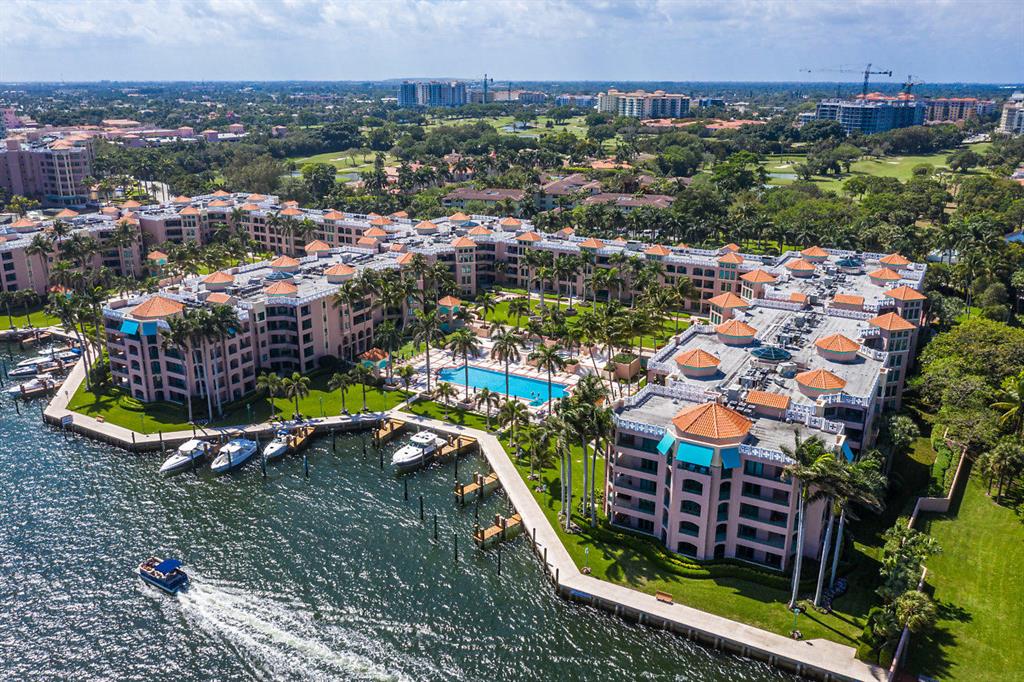 MIZNER COURT - Residential