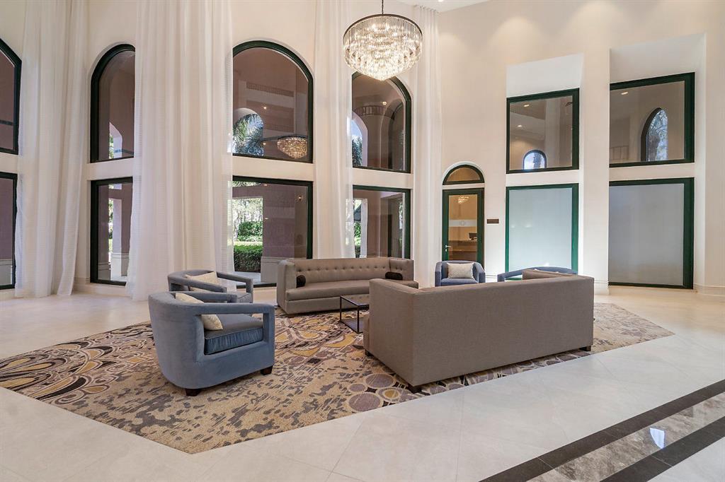 MIZNER COURT - Residential