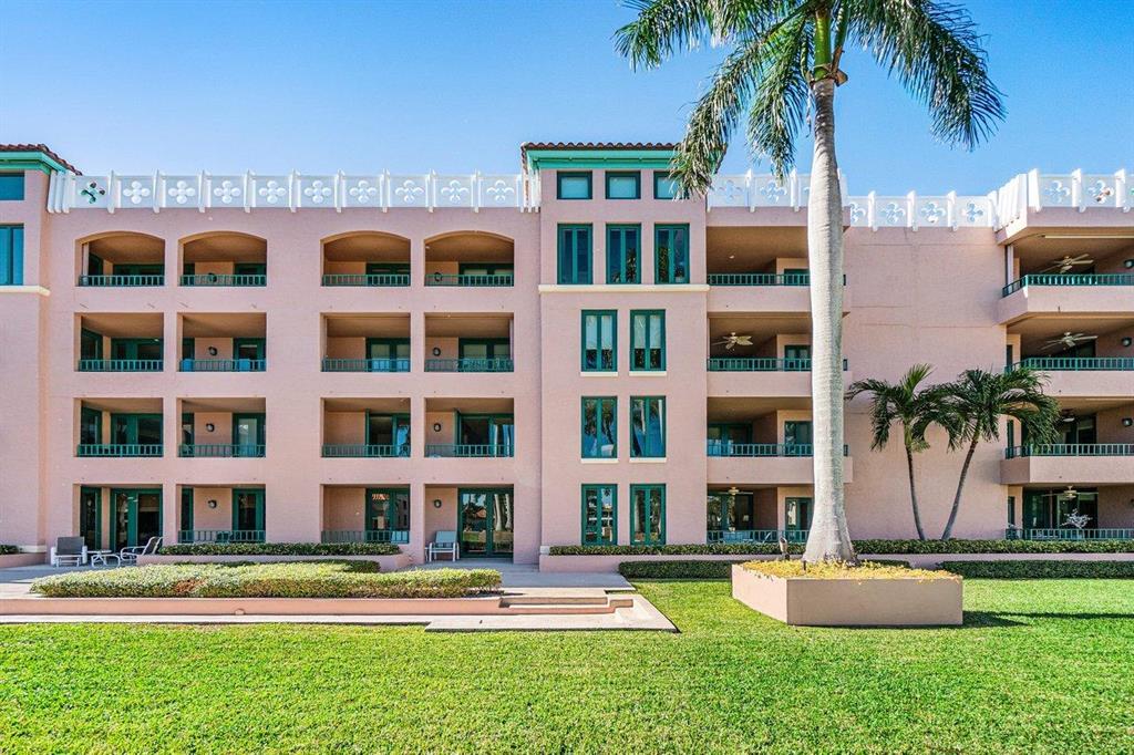 MIZNER COURT - Residential