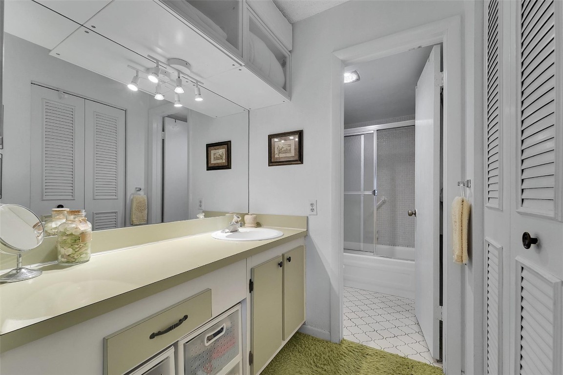 LIME BAY CONDOMINIUM - Residential