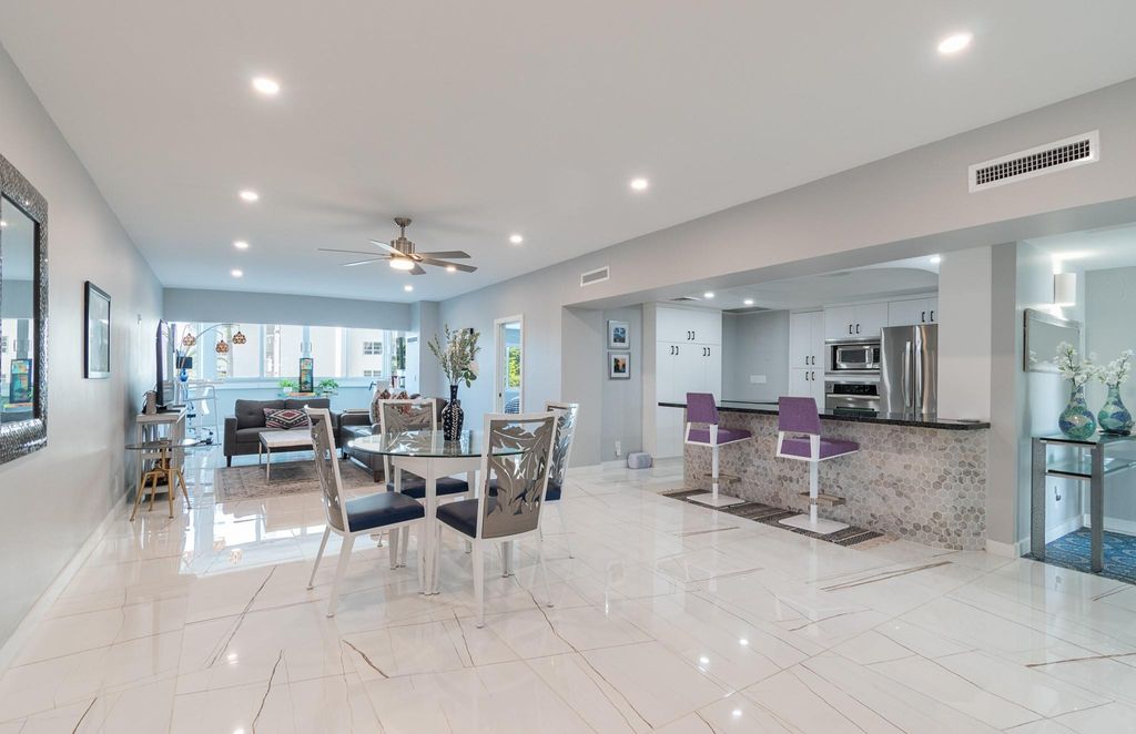 Photo of 333 Sunset Drive, Fort Lauderdale, FL 33301 (MLS # F10554243)