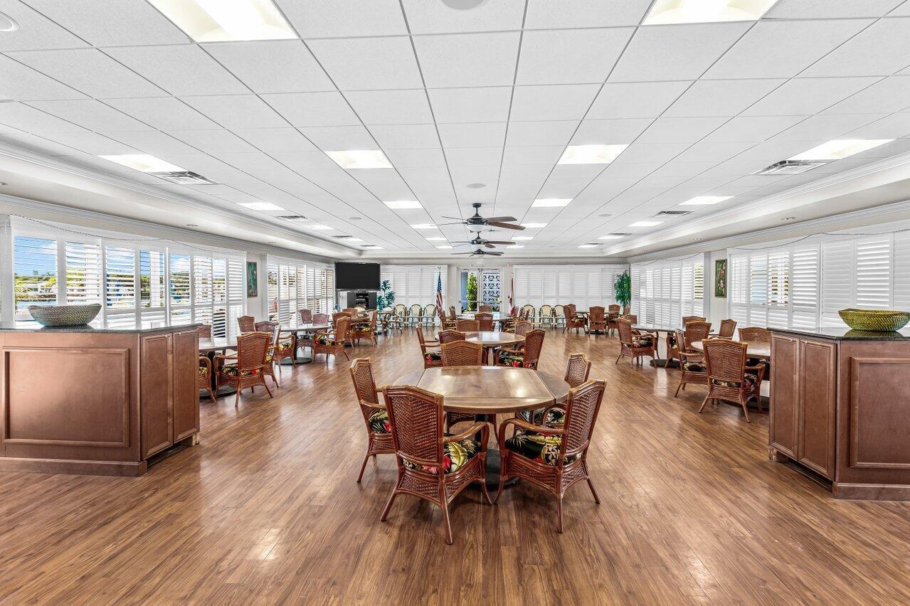 SEAGATE OF GULFSTREAM CONDO - Residential