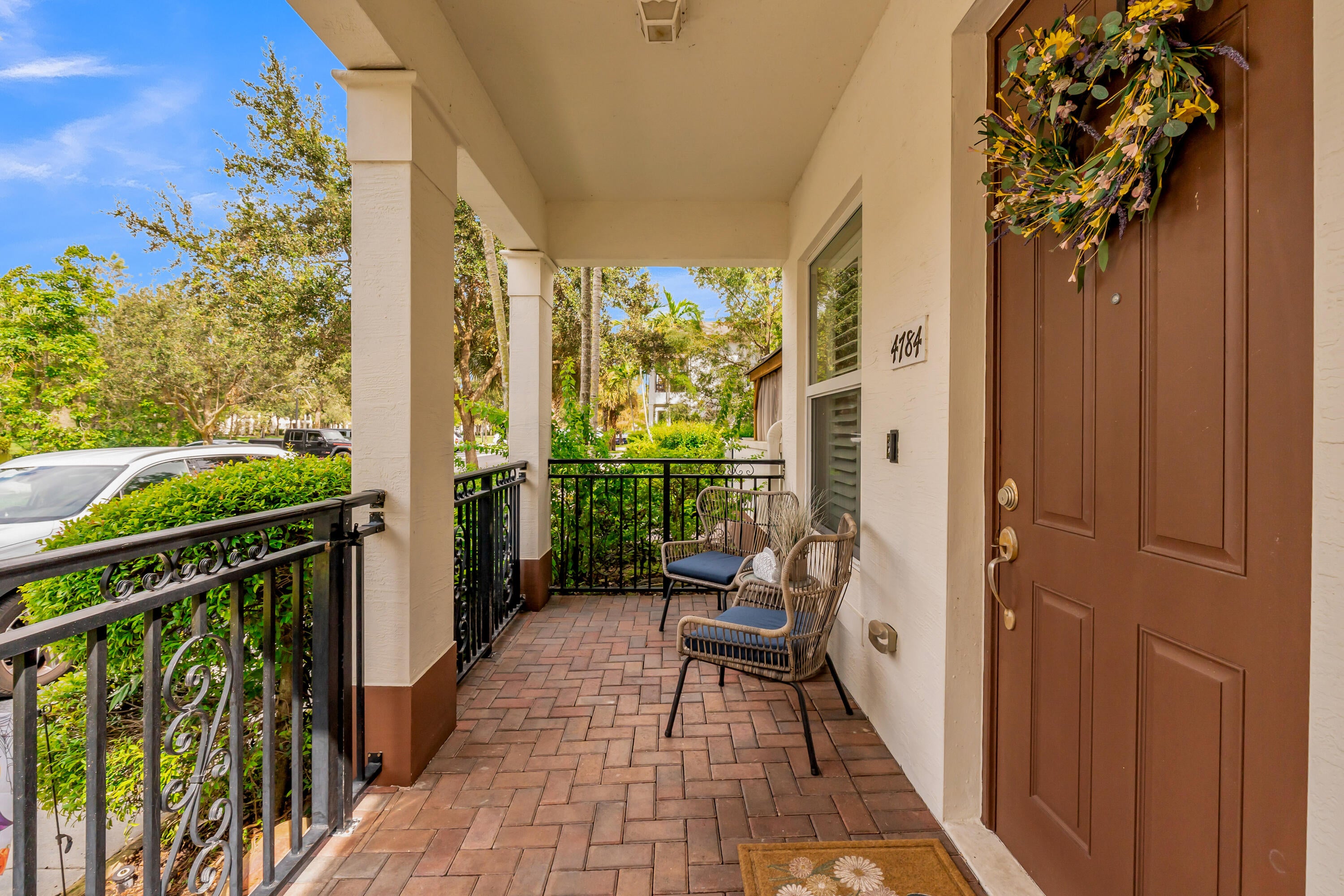 4784 Acadian Trail, Coconut Creek, FL, 33073/$459,900 4 4784 Acadian Trail