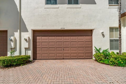 Tiny photo for 4784 Acadian Trail, Coconut Creek, FL 33073 (MLS # B26086659)