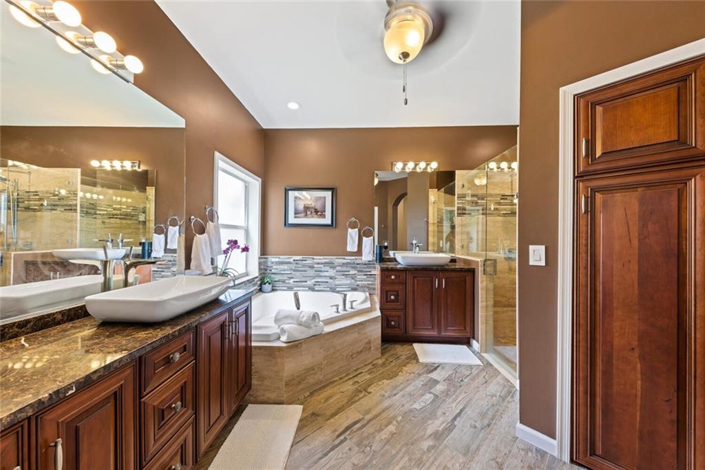 Parkland Isles 164-42 B - Residential