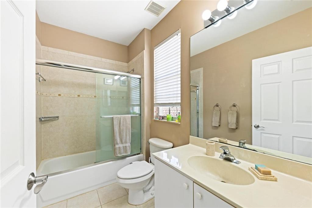 Parkland Isles 164-42 B - Residential