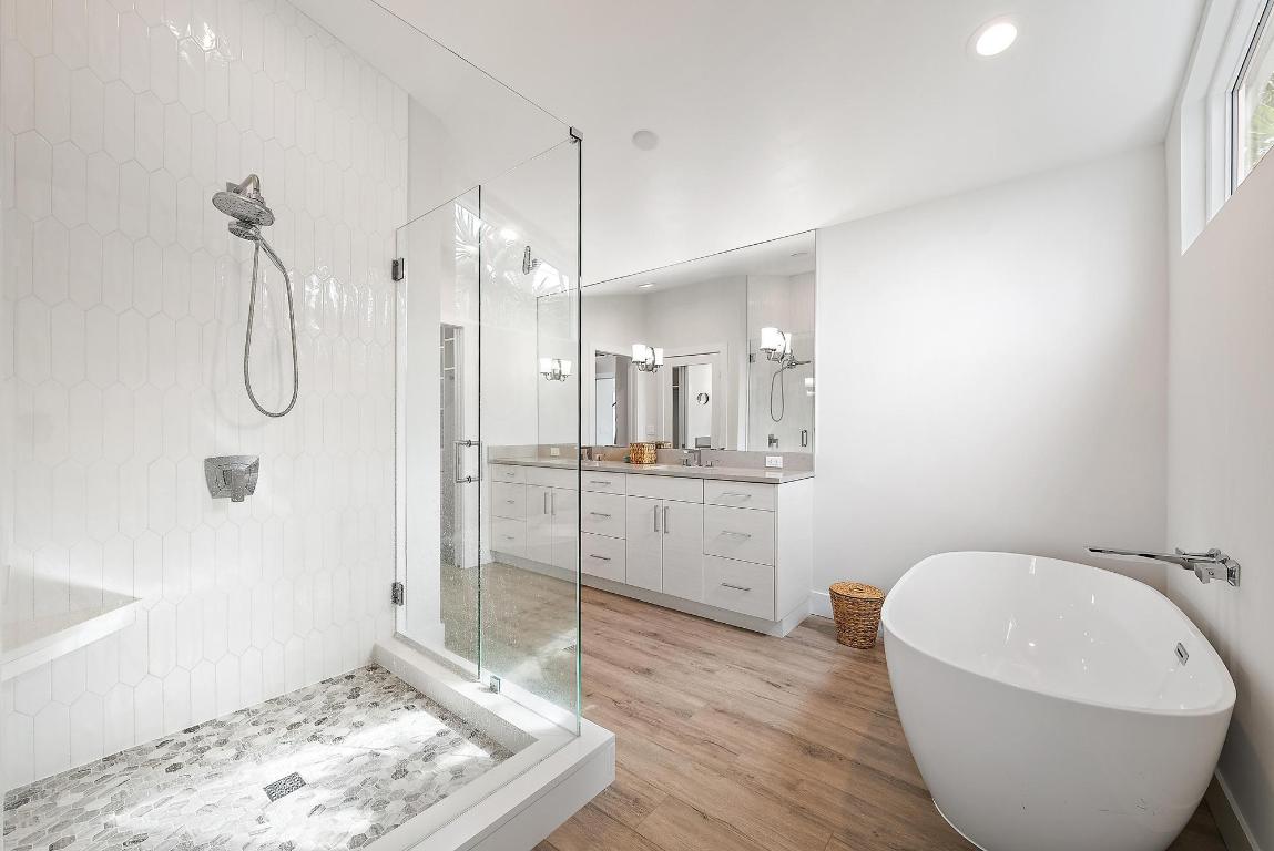 OCEAN WALK - Residential Lease