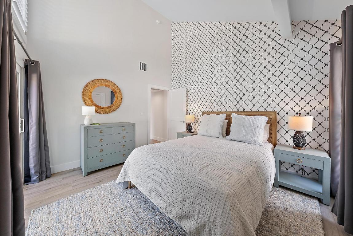 OCEAN WALK - Residential Lease