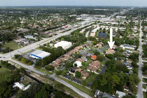 A home in Lake Worth